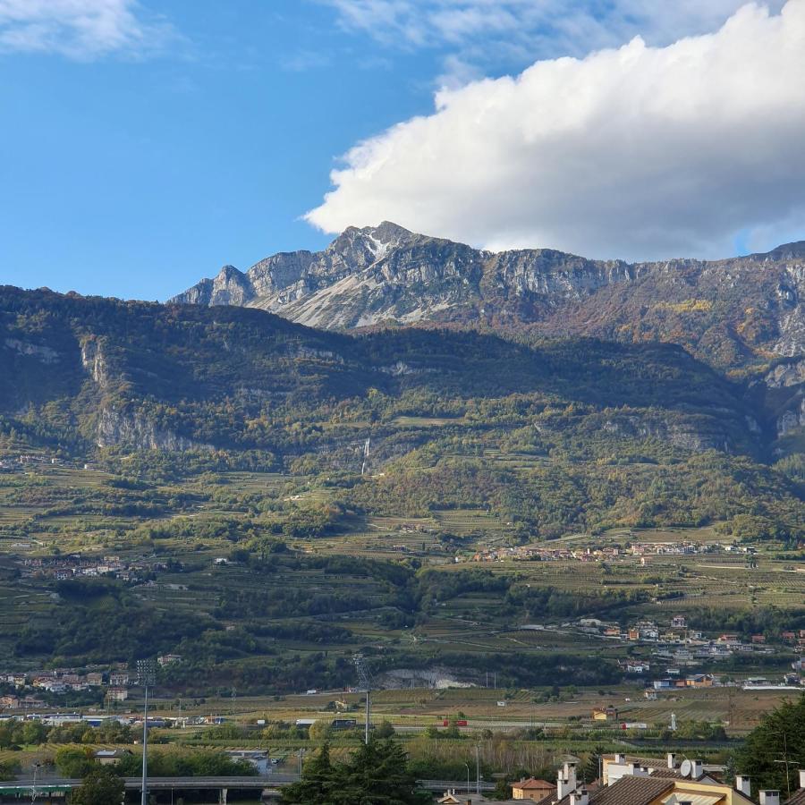 Vista Mozzafiato Sulle Alpi Apartman Rovereto  Kültér fotó