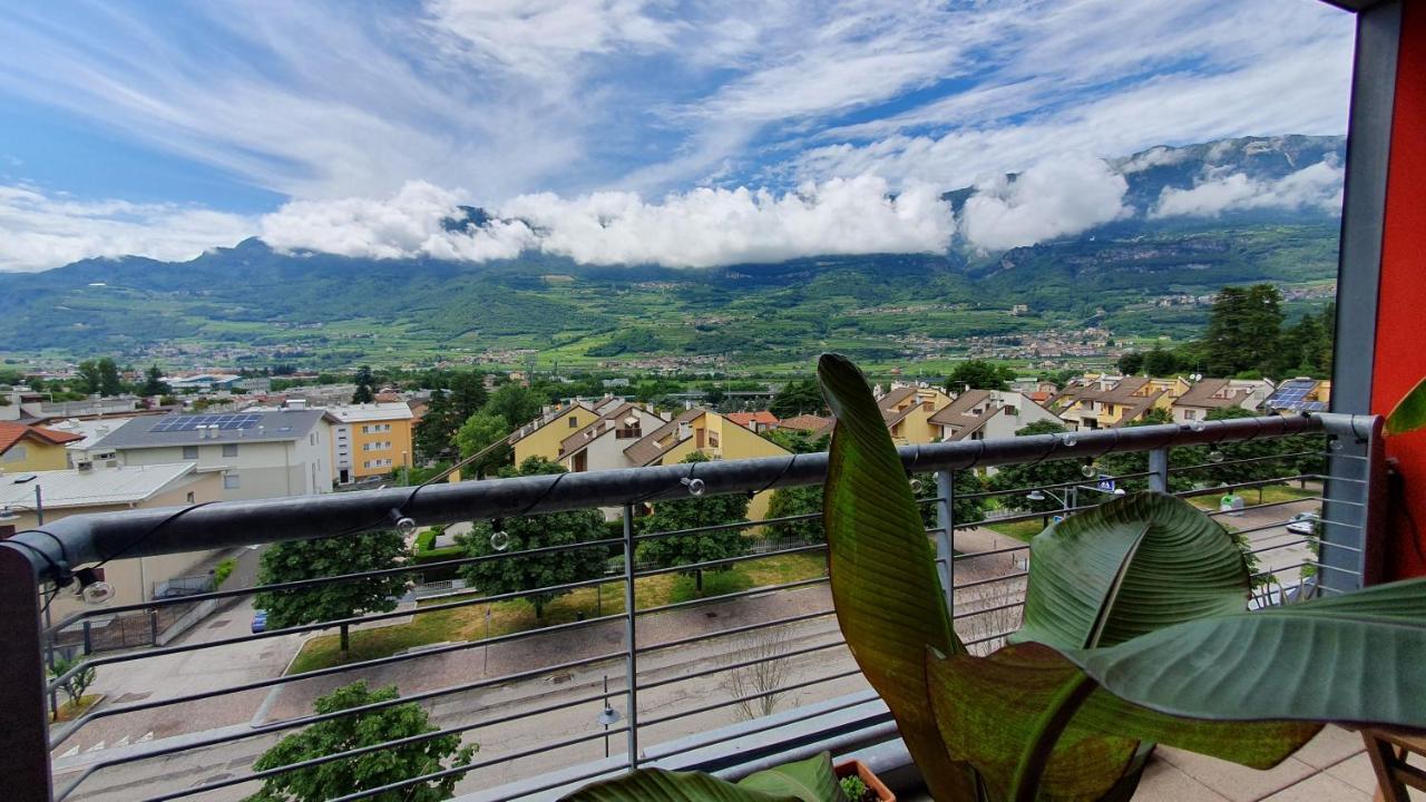 Vista Mozzafiato Sulle Alpi Apartman Rovereto  Kültér fotó